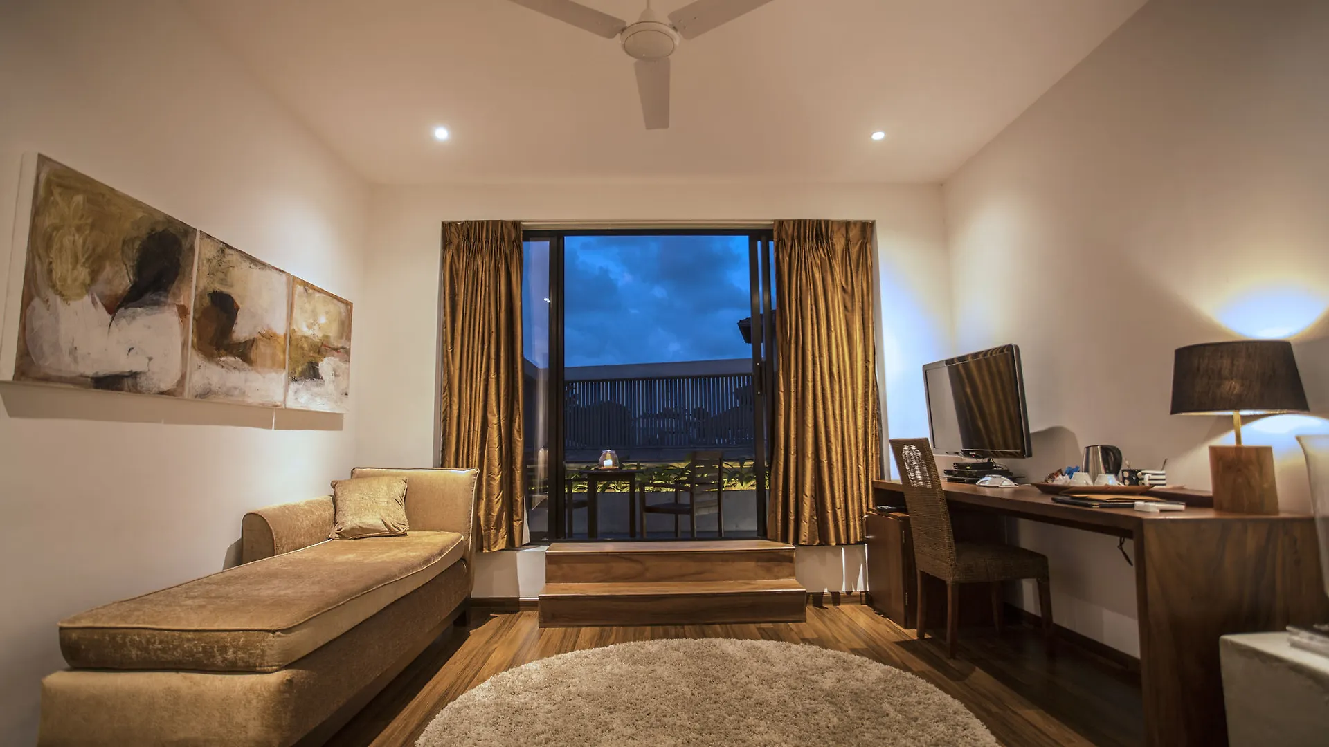 The Mangrove Hotel Colombo Sri Lanka